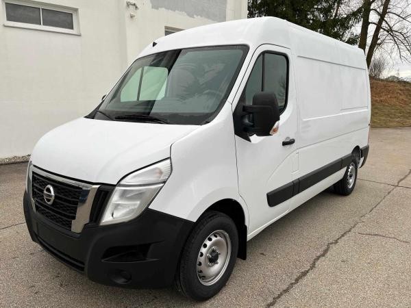 Nissan Interstar